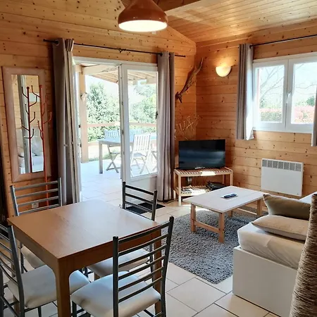 - La Petite Maison De Noemie Appartement *